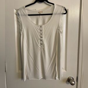 NWOT POL White Blouse
